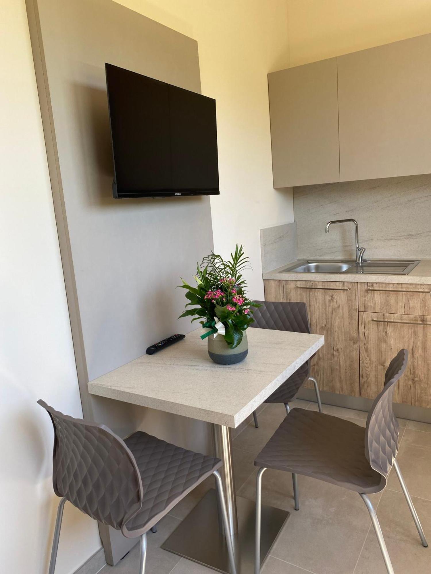 Residence Montefeltro La Torraccia Экстерьер фото